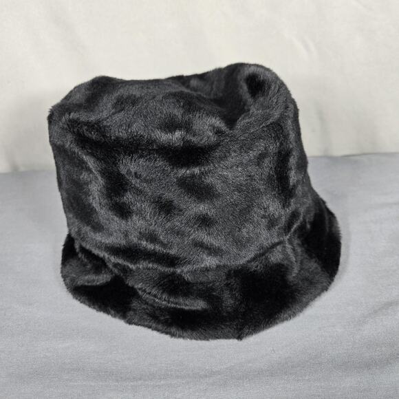 FLAG Accessories Womens Black Faux Fur Bucket Hat Lined Winter Cozy Chic Minimal - Picture 2 of 8
